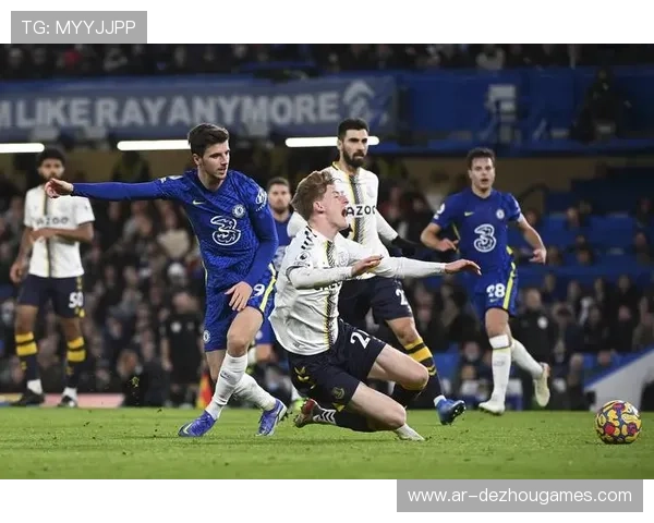 切尔西多线作战体能成疑，埃弗顿防守反击寻求突破